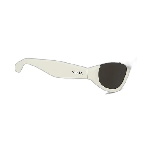 Cat's Eye-Shaped Sunglasses