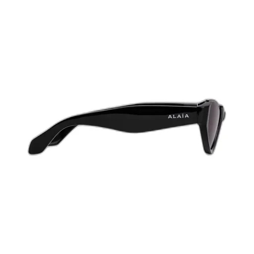 Cat's Eye-Shaped Sunglasses