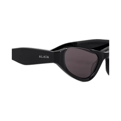 Cat's Eye-Shaped Sunglasses