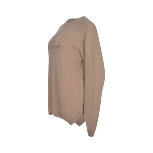 Long-Sleeved Crew Neck Pullover