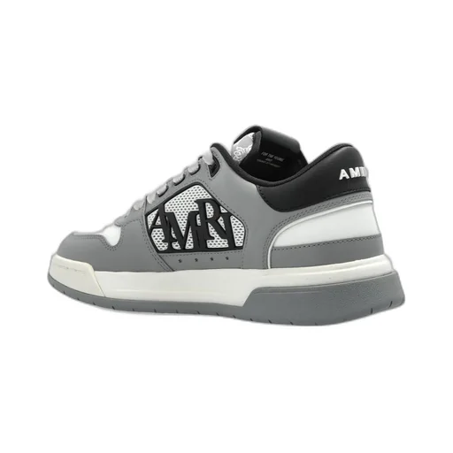 Classic Low Sneakers