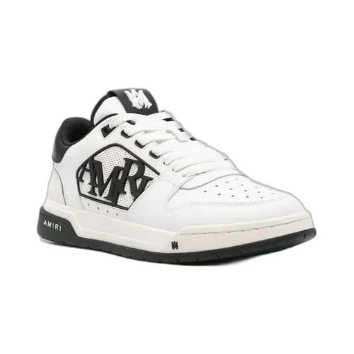 Low-Top Trainers