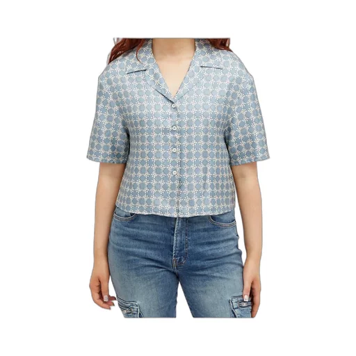 Short-Sleeved Shirt