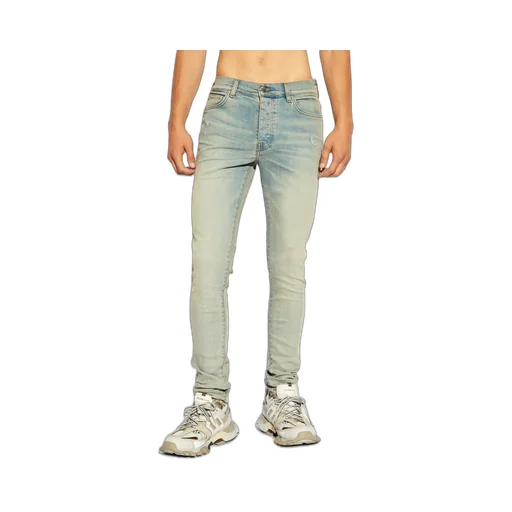 Belt-Loop Jeans