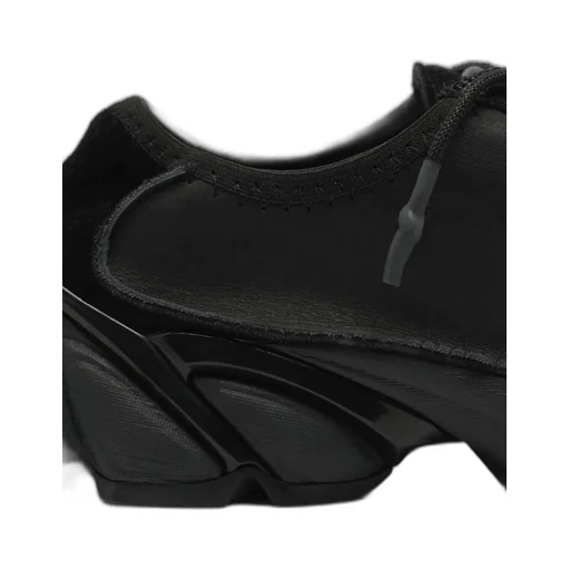 Klove Lace-Up Sneakers