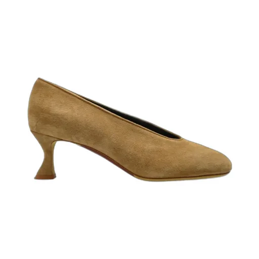 Round Toe Pumps