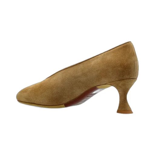 Round Toe Pumps