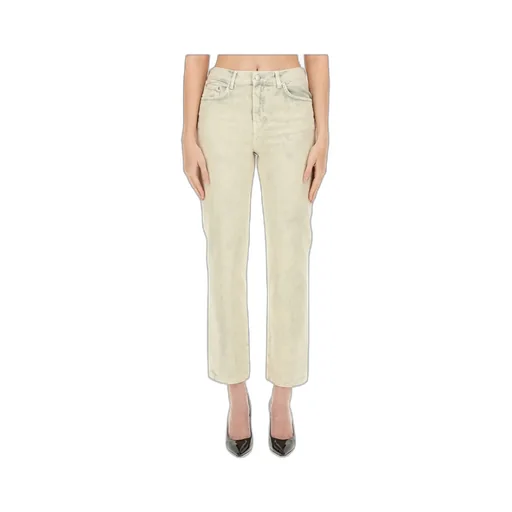 Belt-Loop Jeans