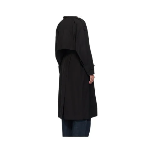 Long-Sleeved Windbreaker