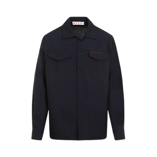 Long-Sleeved Buttoned Shirt