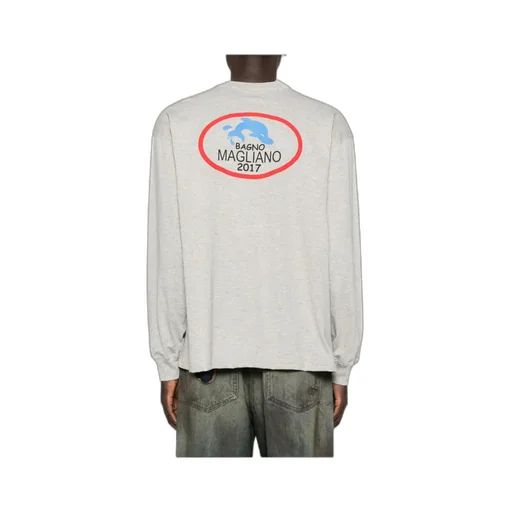 Long-Sleeved Sweatshirt