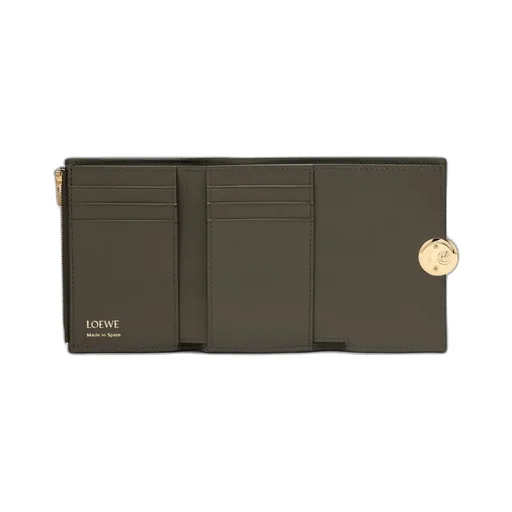 Small Vertical Wallet In Pebble Grained Calfskin