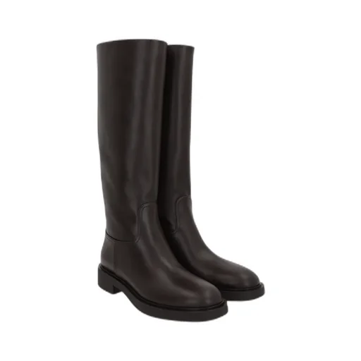 Ascott Round Toe Boots