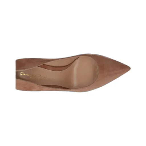 Pointed-Toe Heeled Pumps
