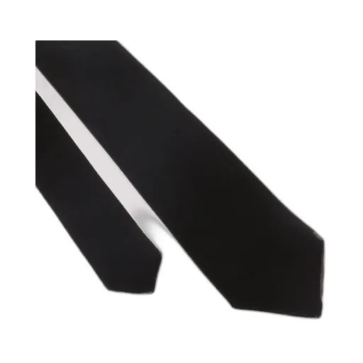 Velvet Tie