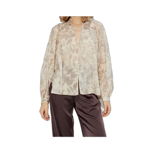 Long-Sleeved Shirt