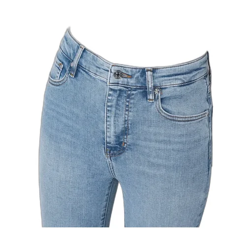 Belt-Loop Jeans