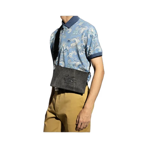 Pegaso Zip-Up Shoulder Bag