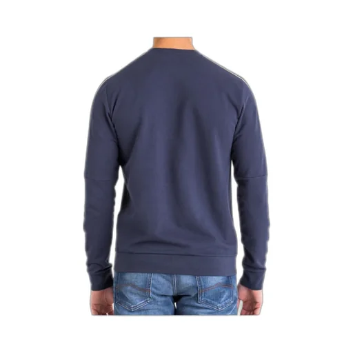Round-Necked Sweater