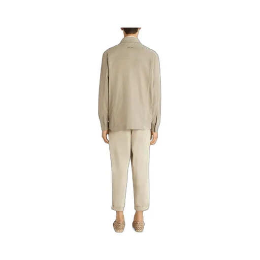 Buttoned Long-Sleeved Shirt