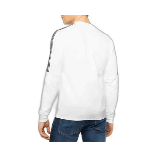 Round-Neck Sweater