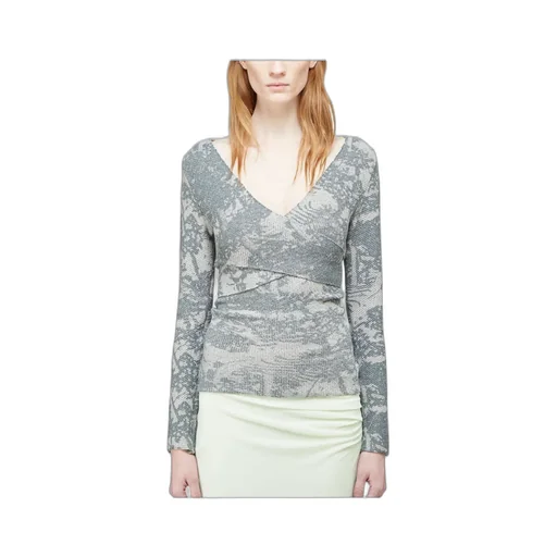 V-Neck Knitted Pullover