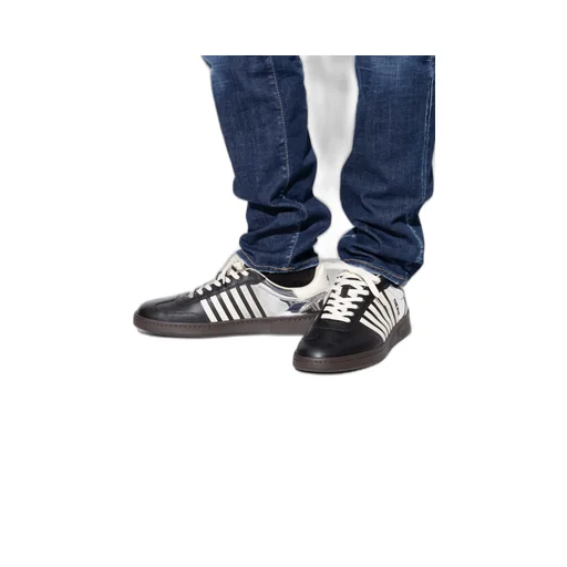 Low Up Sneakers