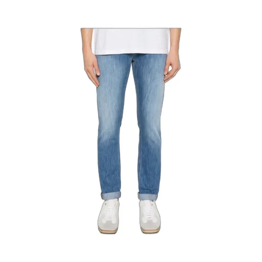 Belt-Loop Jeans