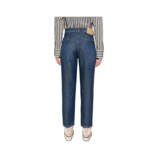 Belt-Loop Jeans