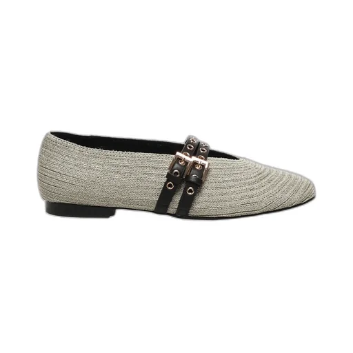 Buckled Tapered Flat Shoes