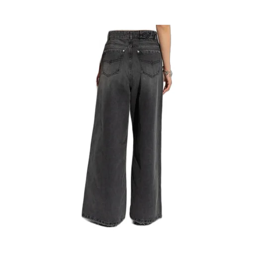 Whiskering Effect Jeans