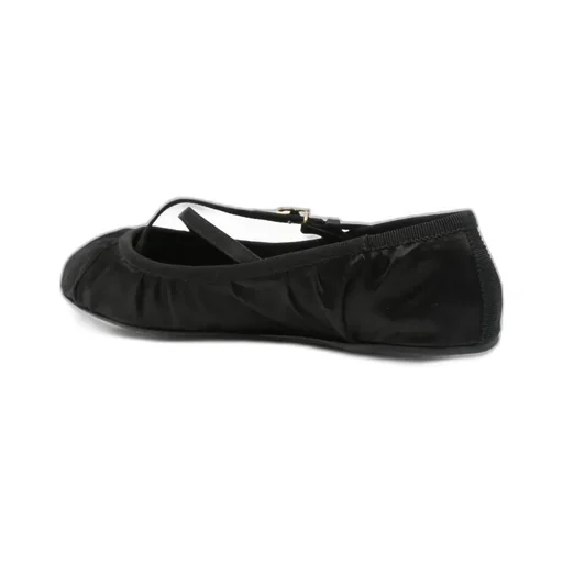 Logo Buckle Ruched Detailed Ballet Flats