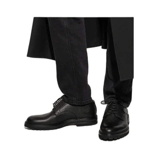Round Toe Lace-Up Shoes