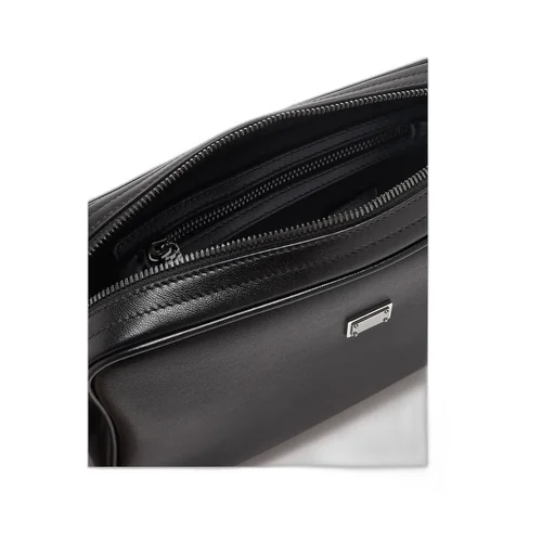 Logo Tag Zipped Messenger Bag
