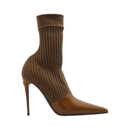 Pointed-Toe Heeled Boots
