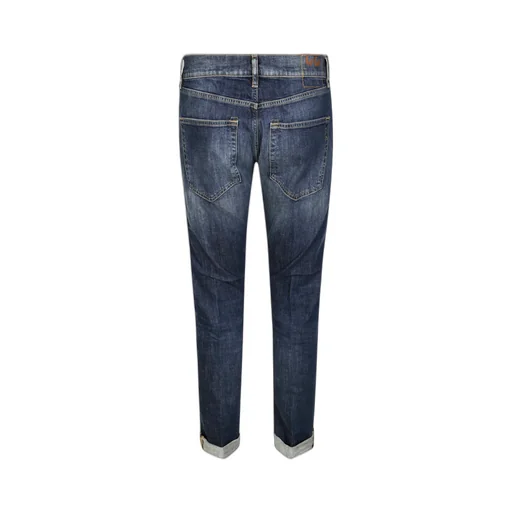 Slim-Fitting Jeans