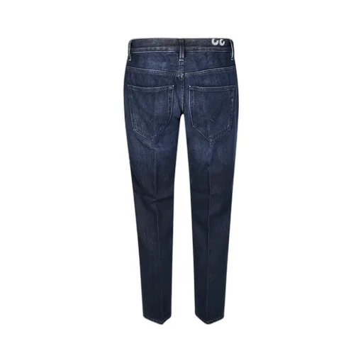 Slim-Fitting Jeans