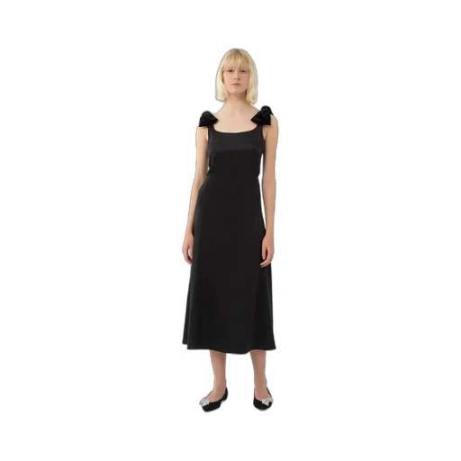 Velvet Bow Detailed Midi Dress