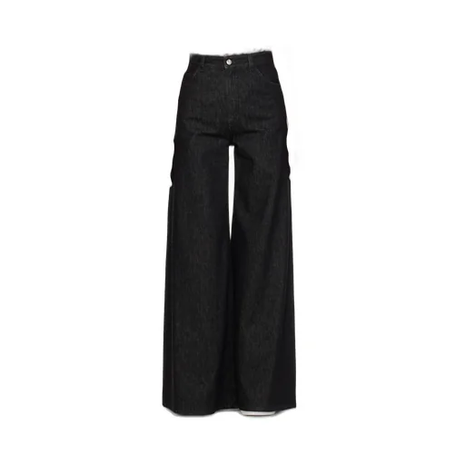 Wide-Legged Jeans