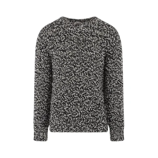 Round Neck Long-Sleeved Sweater