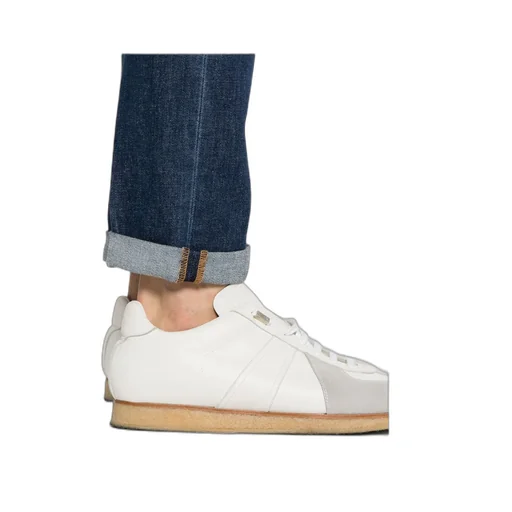 Belt-Loop Jeans