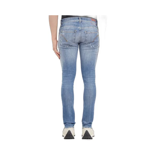 Belt-Loop Jeans