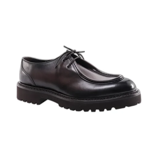 Two-Hole Round-Toe Lace-Up Shoes
