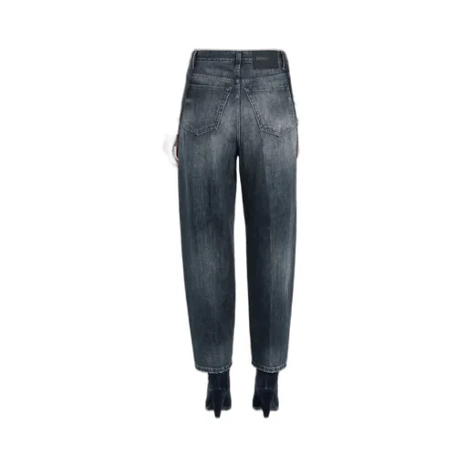 High-Waisted Jeans