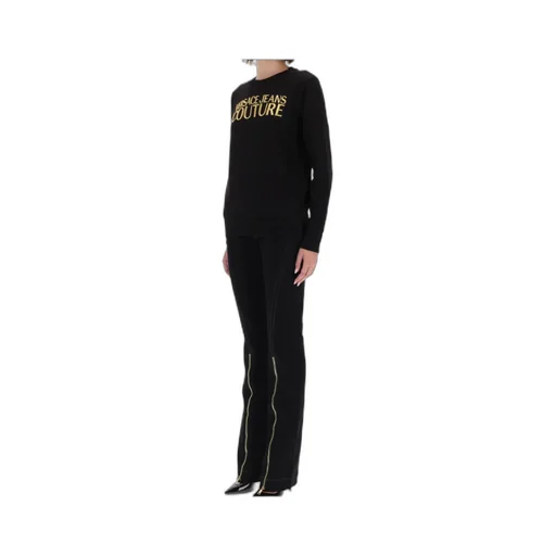 Long-Sleeved Sweatshirt