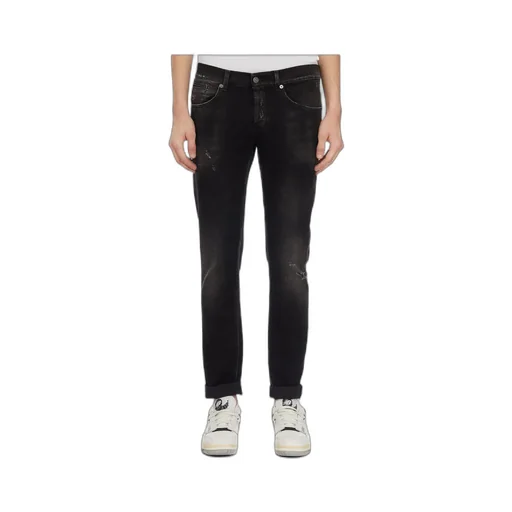 Belt-Loop Jeans