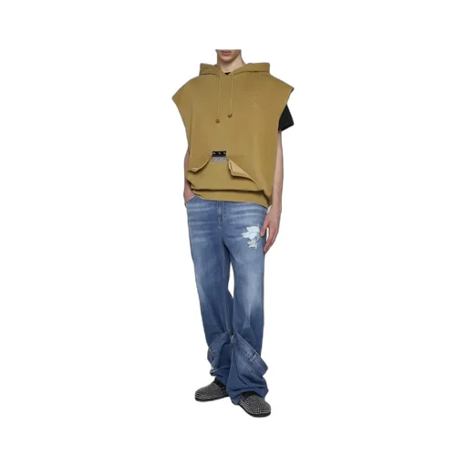 Logo Patch Distressed Jeans