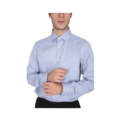 Long Sleeved Buttoned Shirt