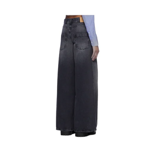 Wide-Leg Jeans