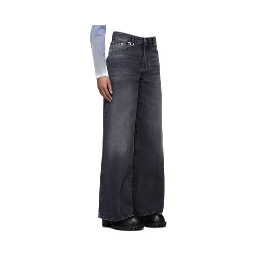 Wide-Leg Jeans